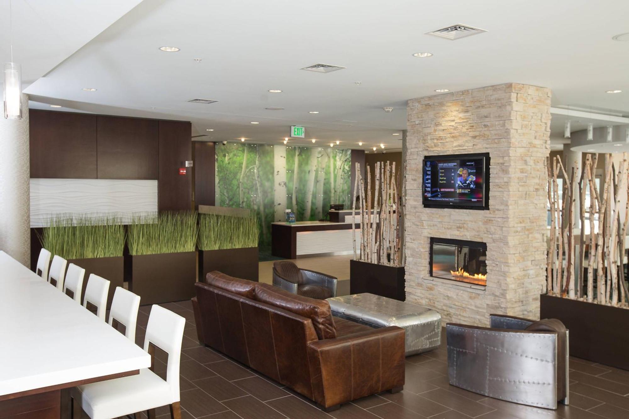 Springhill Suites By Marriott Bloomington Esterno foto